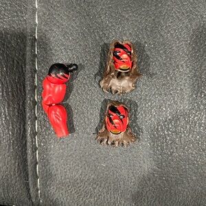 Kane - WWE Ultimate edition EXTRA parts! Arm & 2 heads LOT!